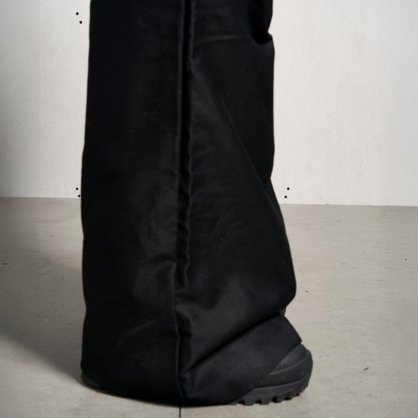 BLACK BOOT CUT PANTS