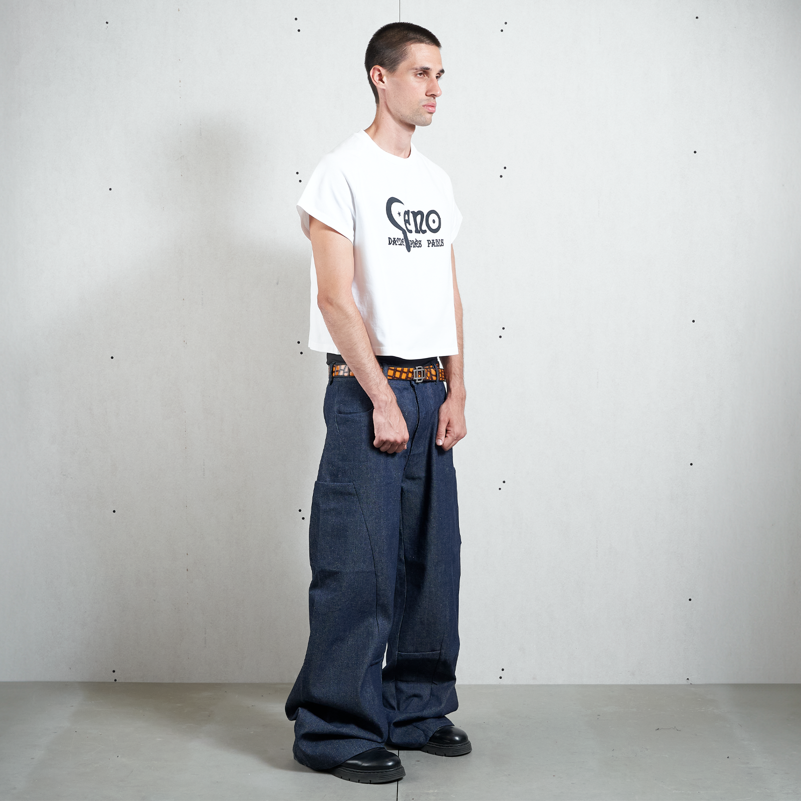 WHITE GENO RANGLAN TSHIRT