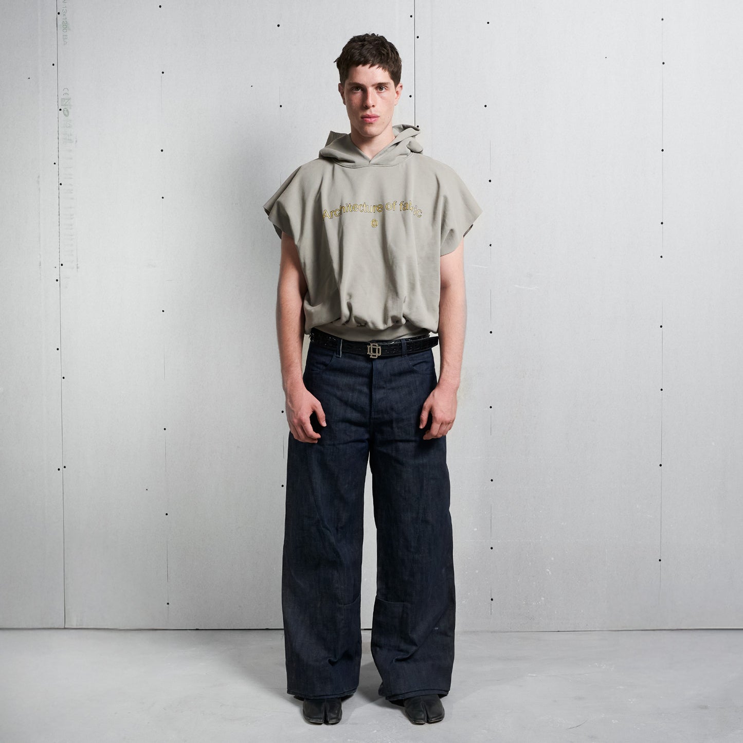 SLEVELESS AoF GRAY UNIFORM HOODIE