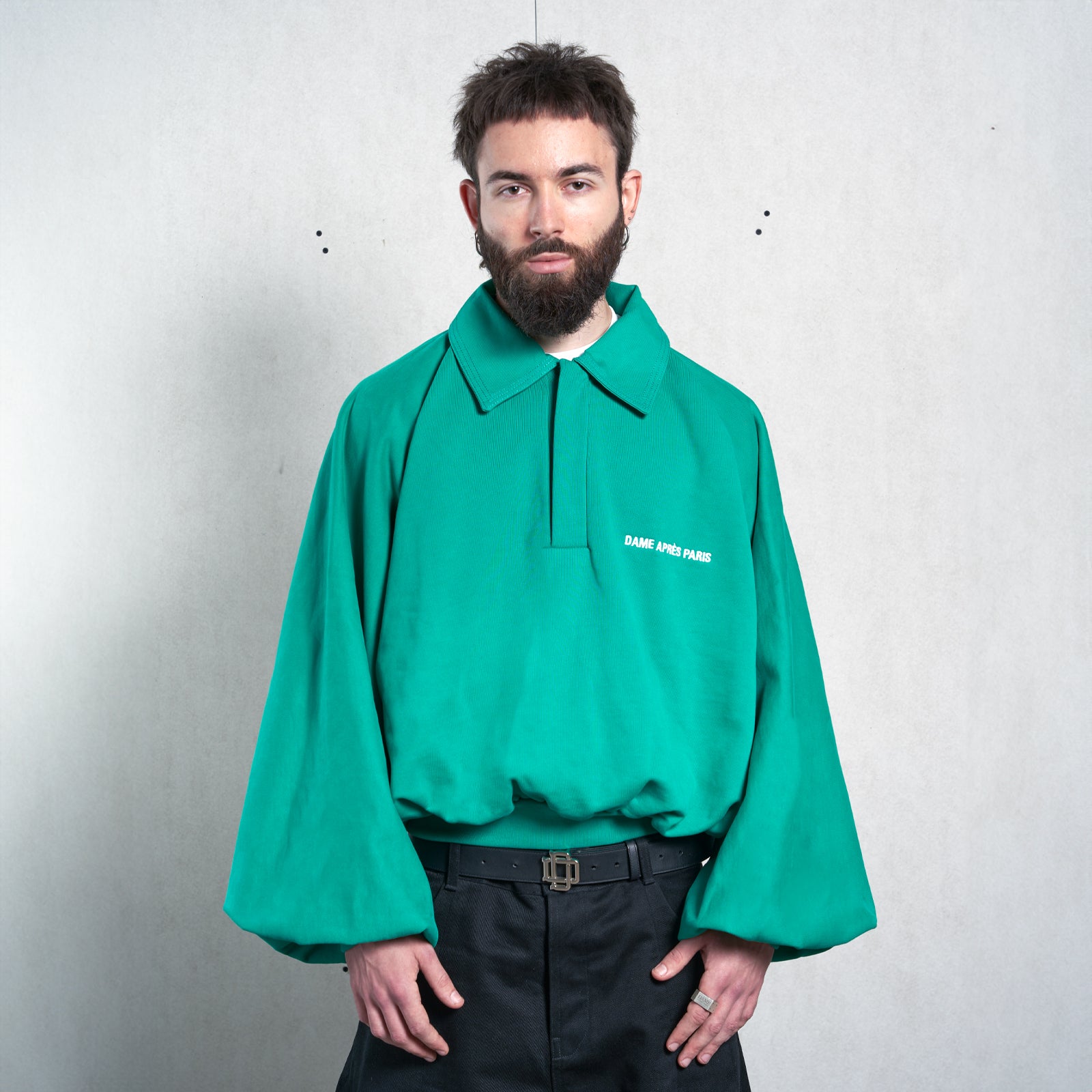 EMERALD UNIFORM COLLAR