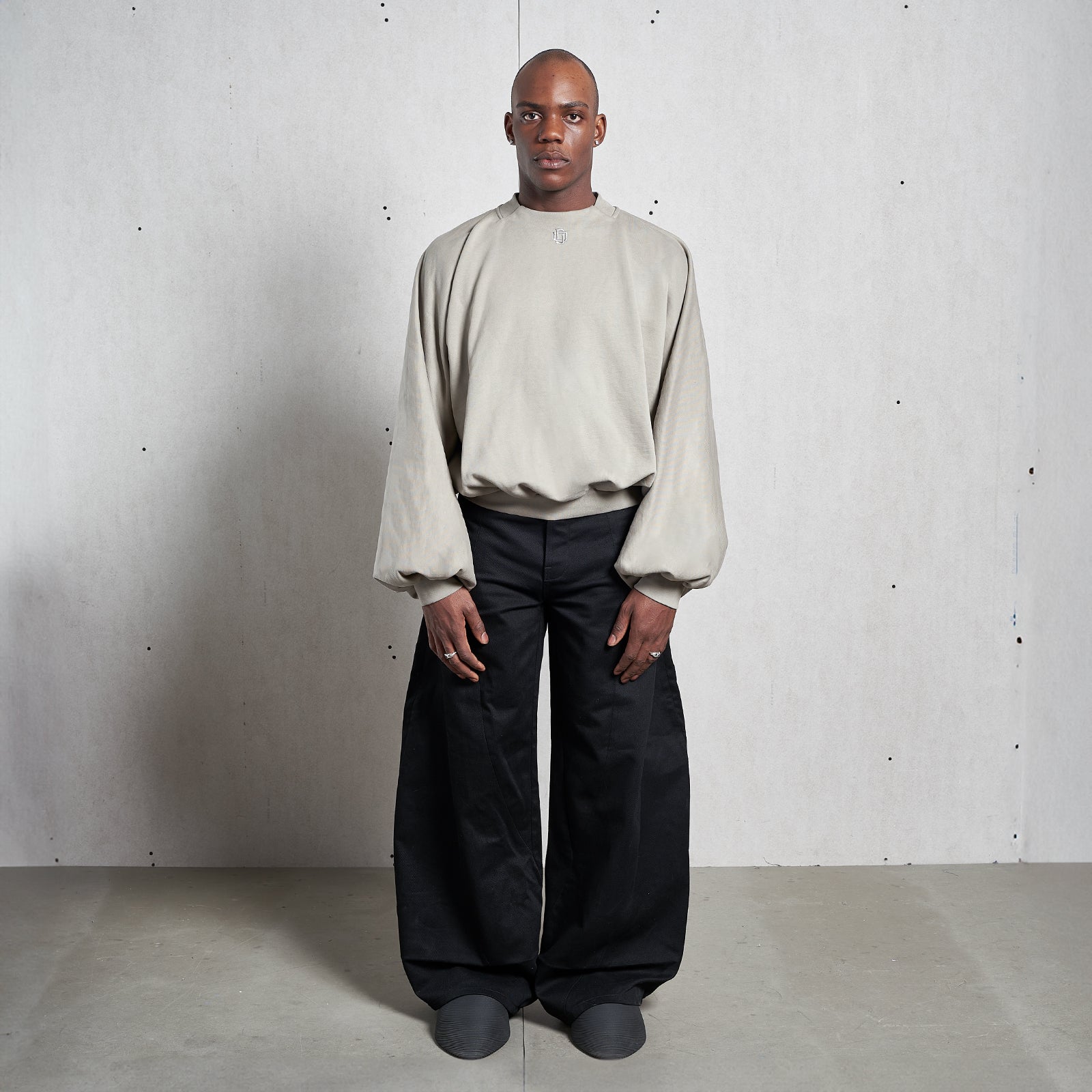 MONOGRAM UF GRAY CREWNECK