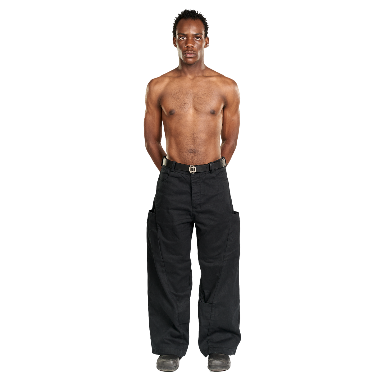 BLACK REDEFINED CARGOS