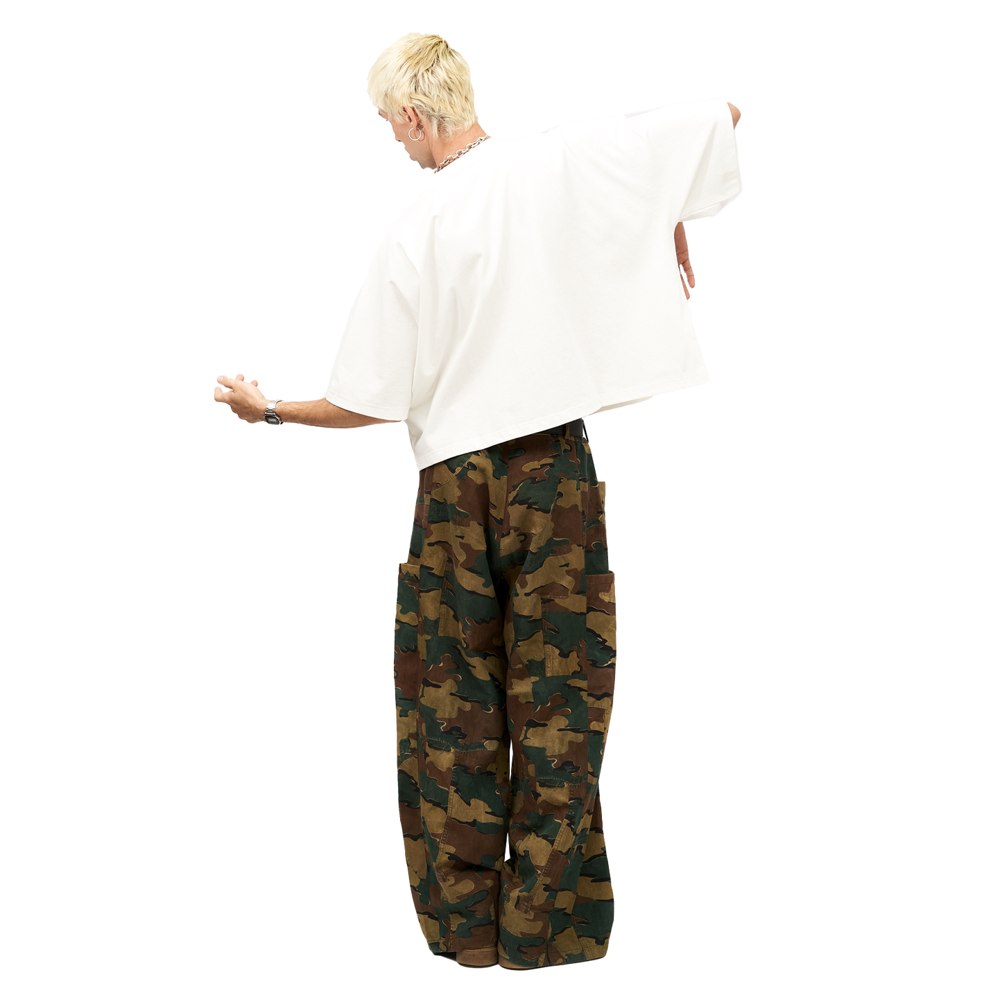 WHITE UNIFORM TEE